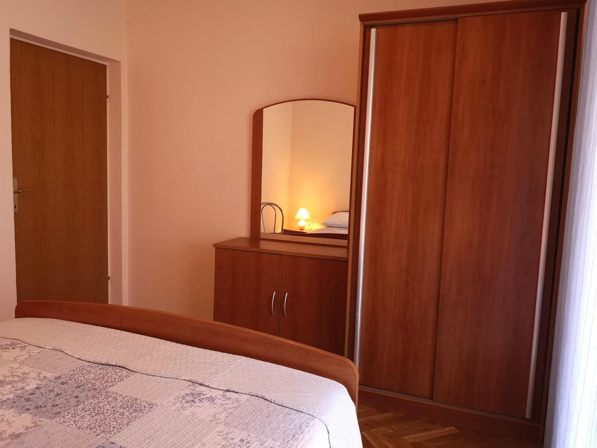 Apartments With A Swimming Pool Banjol, Rab - 11382 Phòng bức ảnh
